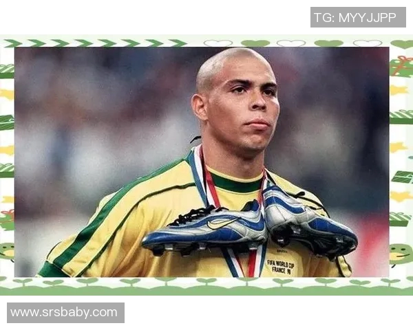 现代足坛王者崛起 世界级球星的辉煌与挑战