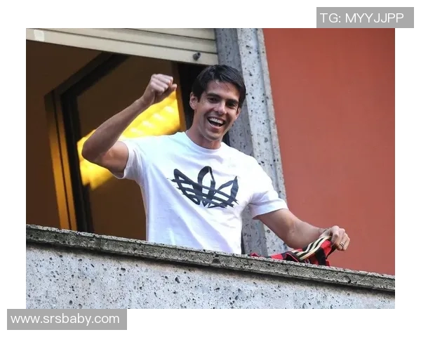 足球动态卡像素球星厄德高崭新赛季精彩表现引爆球迷热情